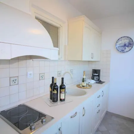 In Porec/istrien 10075 Appartamento