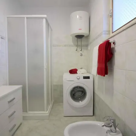 In Porec/istrien 10075 Apartment